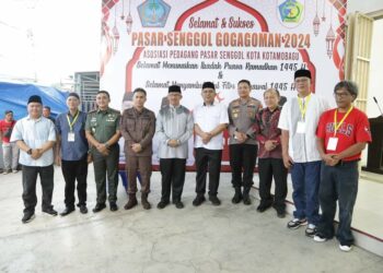 Asripan Nani dan Meiddy Makalalag Suport Pasar Senggol Gogagoman