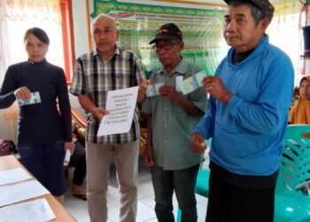 Sangadi Tobongon Salurkan BLT Tahap 3 2023