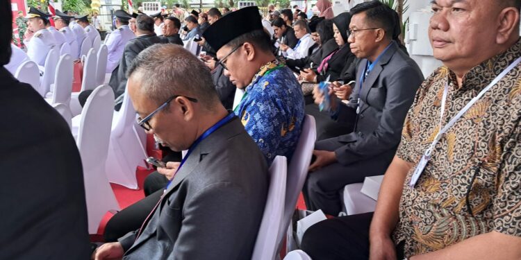 Hendra Tangel Wakili Bupati Boltim Diperingatan Hari Otda di Surabaya