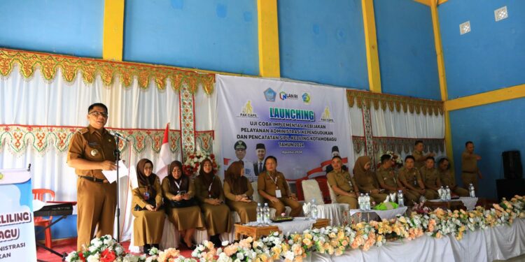 Dekatkan Pelayanan ke Masyarakat, Pemkot Kotamobagu Resmi Launching “Pak Capil Keliling”