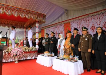 Pimpinan dan Anggota DPRD Kotamobagu Hadiri Upacara Peringatan HUT RI ke-79