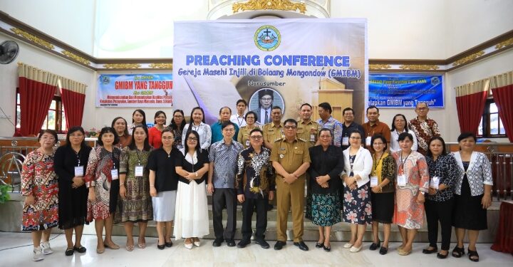 Pj Walikota Abdullah Mokoginta Hadiri Seminar Preaching Conference GMIBM