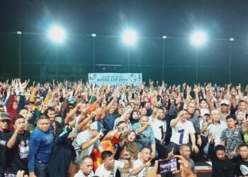 MENYALAH..Ribuan Simpatisan Meiddy – Syarif Ramaikan Final MESRA Cup 2024 di Lapangan Futsal Sipatuo Jr