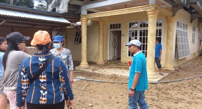 Pastikan Warga Terhindar Wabah Penyakit, Dinkes Bolmong Turun ke Lokasi Banjir