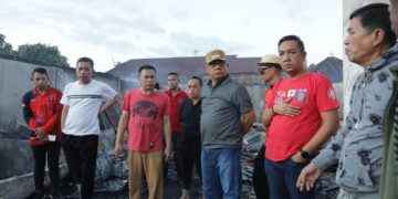 Tinjau Lokasi Kebakaran, Pj Walikota Kotamobagu Pastikan Bantuan Segera Disalurkan