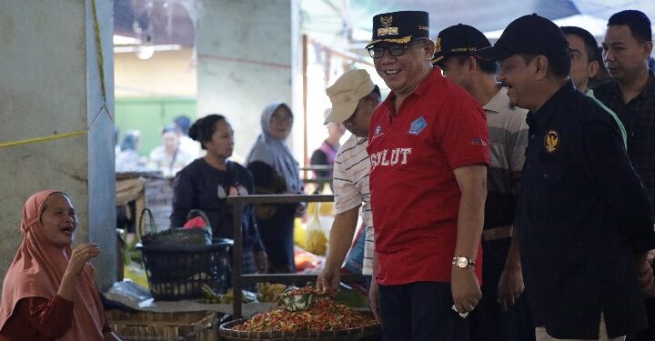 Pantau Harga Sembako, Pj Walikota Kotamobagu Kunjungi Pasar Tradisional