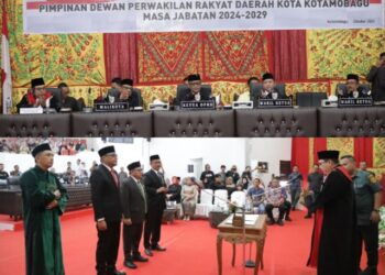 Pj Walikota Kotamobagu Hadiri Pengambilan Sumpah Jabatan Pimpinan DPRD 2024 – 2029