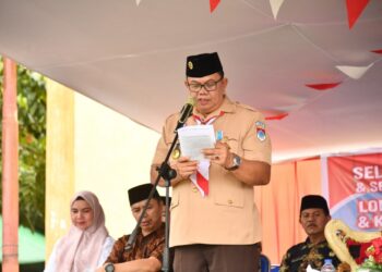 Mewakili Bupati Boltim, Asisten 1 Hendra Tangel Buka Kegiatan Lomba Gerak Jalan Tingkat Pelajar