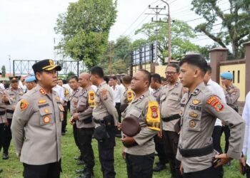 AKBP Irwanto Periksa Langsung Sikap Tampang Personil Polres Kotamobagu