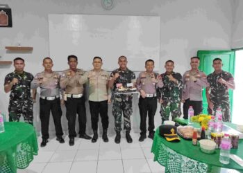 Dipimpin Kompol Romel Pontoh, Polres Kotamobagu Beri Surprise HUT TNI ke-80 di Kipan C Yonif 713