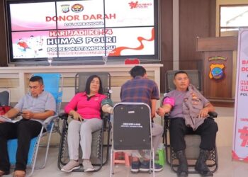 Kapolres Kotamobagu Pantau Langsung Baksos Donor Darah di Momen HUT ke-74 Humas Polri