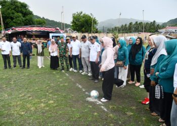 Rosita Pobela Apresiasi Turnamen Sepak Bola TP-PKK Boltim Cup 2025