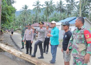 Gerak Cepat, AKBP Irwanto Turun Langsung ke Lokasi Banjir Desa Muntoi