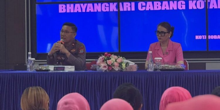 Kompol Romel Pontoh Tanamkan Semangat Hidup Sederhana & Rendah Hati