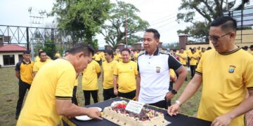 Bukan Sanksi Tapi Kue Ultah, Kapolres Irwanto & Wakapolres Romel Pontoh Ubah Ketegangan Jadi Selebrasi Hangat
