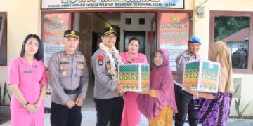 Disambut Tarian Dana-Dana, AKBP Golfried Hasiholan Bawa Semangat Baru di Mapolsek Nuangan