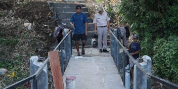 Jembatan MOTABI, Hadiah Ramadhan Kapolres Kotamobagu untuk Anak Sekolah dan Jamaah Masjid