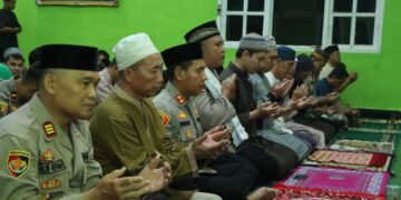 Sinergi Spiritual, Kapolres Kotamobagu Perkuat Soliditas Lewat Tarawih Berjamaah